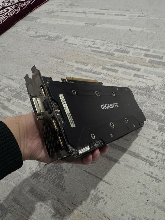 GIGABYTE GTX 1060 6 GB Видеокарта