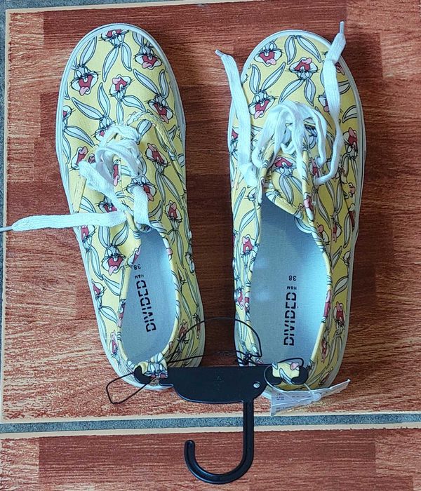 Обувь детская и женская