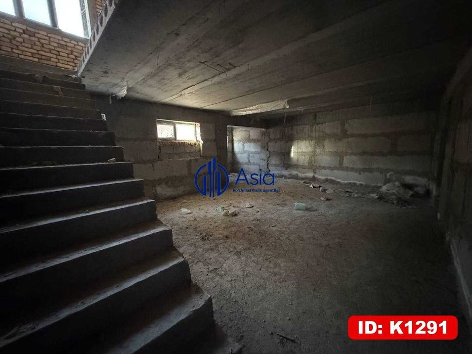 K1291 Tezda Irrigatsiya instituti  3xonalik korobka kvartira sotiladi