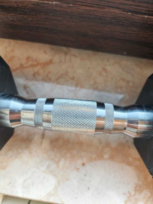 Gantere Hexagonale Profesionale din Cauciuc – 2 X 5 prete 110 RON