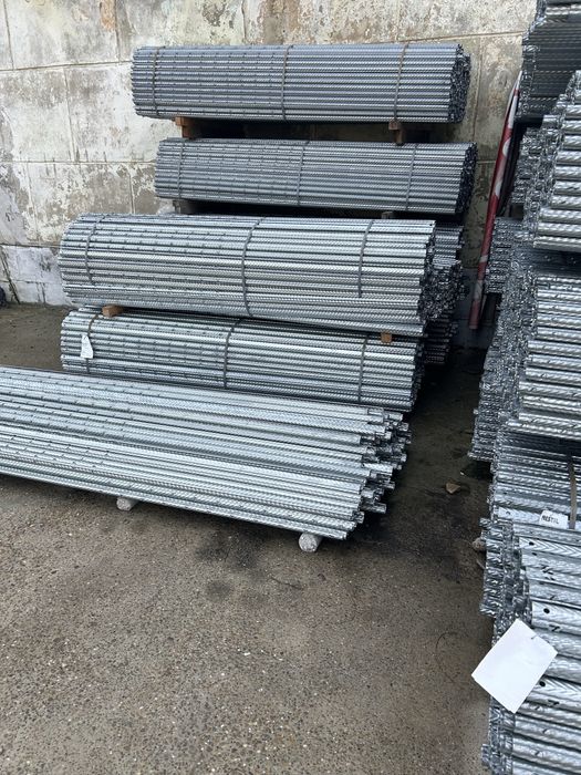 Spaleri zincati/stalpi galvanizati pentru gard si vie