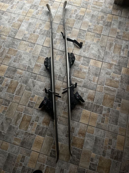 Schiuri Head 160 cm