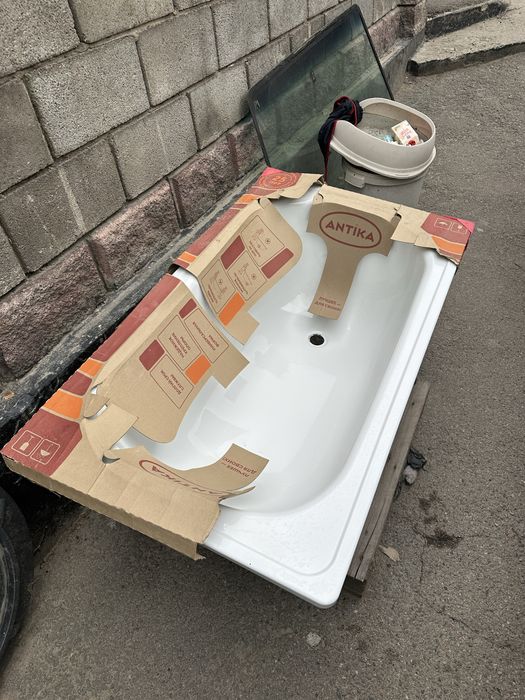 Новая ванна 120 см с небольшим браком