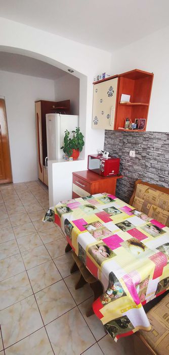 Închiriez apartament cu 2 camere, complet mobilat și utilat. Detalii la tel.07285012233