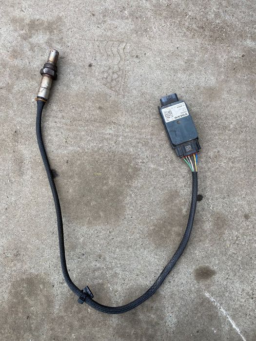 Senzor lambda Volvo XC90 S90 V90 V60 XC60 32203505