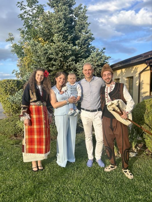 Гайдар за сватби, юбилеи, изненади за приятели.