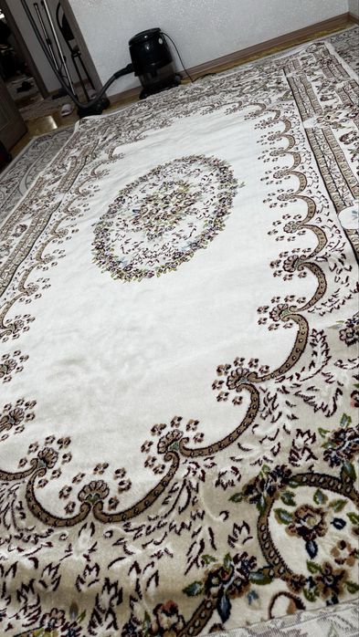 Кілем новый 200/400