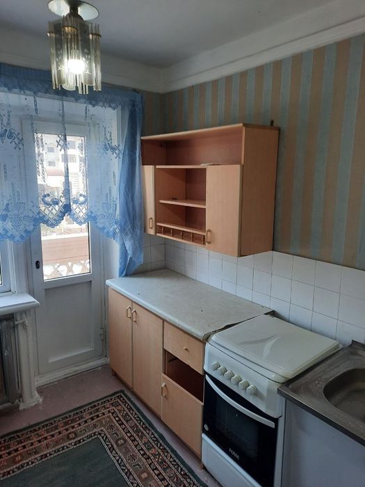 Срочно продаётся 1 комнатная квартира, Поворот, Зафар ресторан