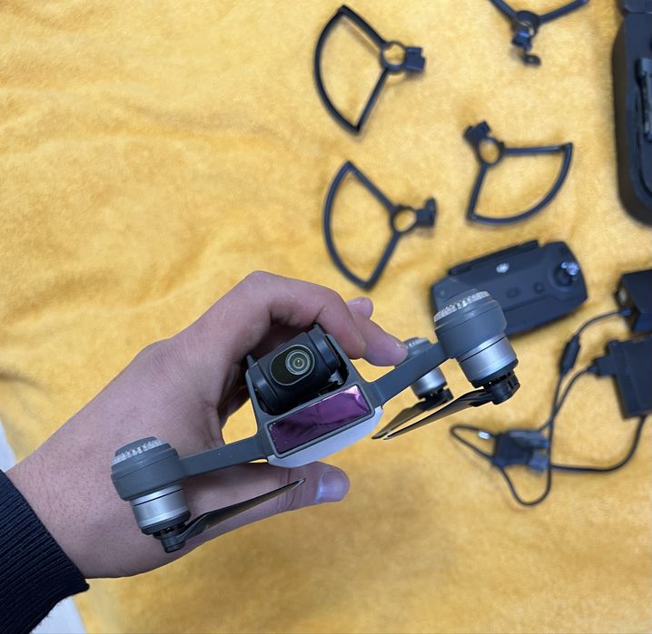 Дрон dji spark комплект