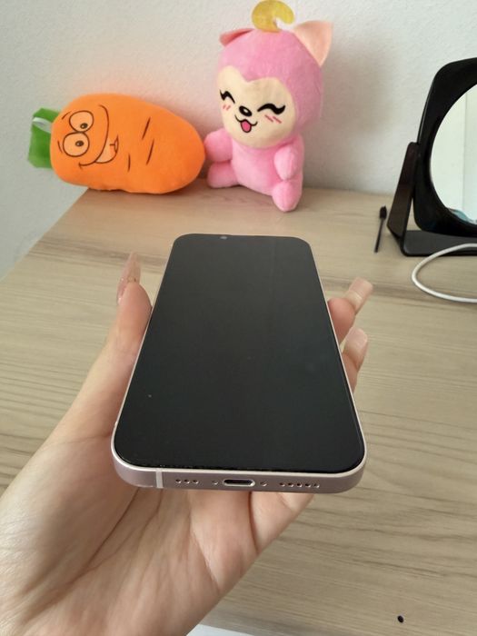 IPhone 13 128 гб розовый