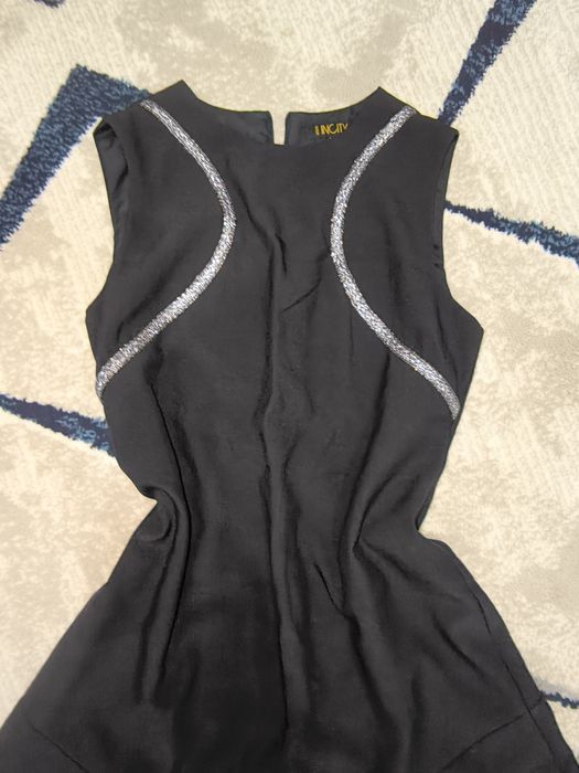 Qora koylak vecherniy