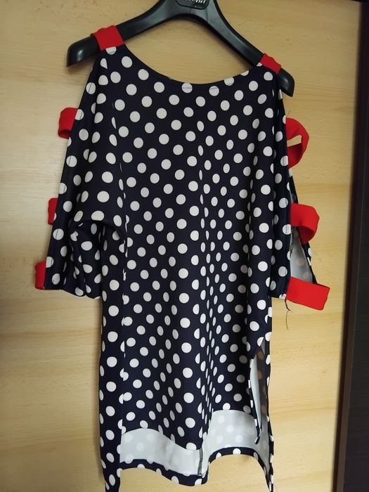 Bluze și costum elegant