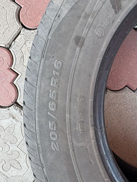 Продам две летних резины