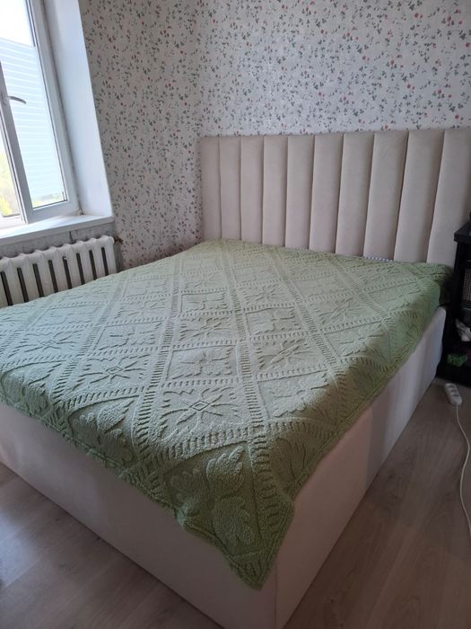 Продам двухспальную кровать