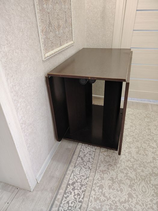 Продам стол книжка б/у