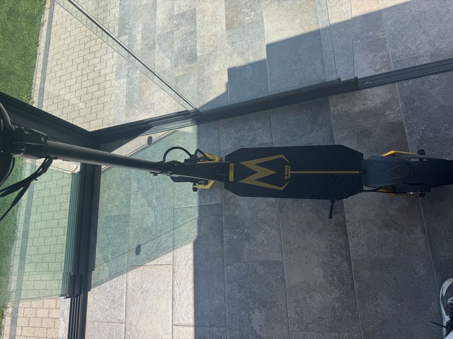 Продават тротинетка Mantis King GT Gold
