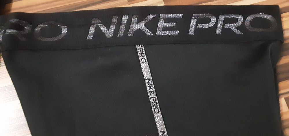 (S)NIKE PRO оригинални клинове (40лв) екип(99лв) и блуза(59лв)