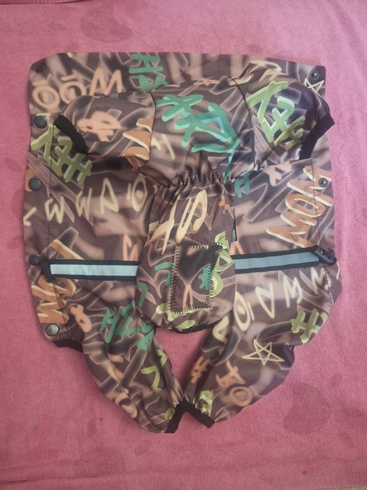 Продам дождевик и два тёплых костюма