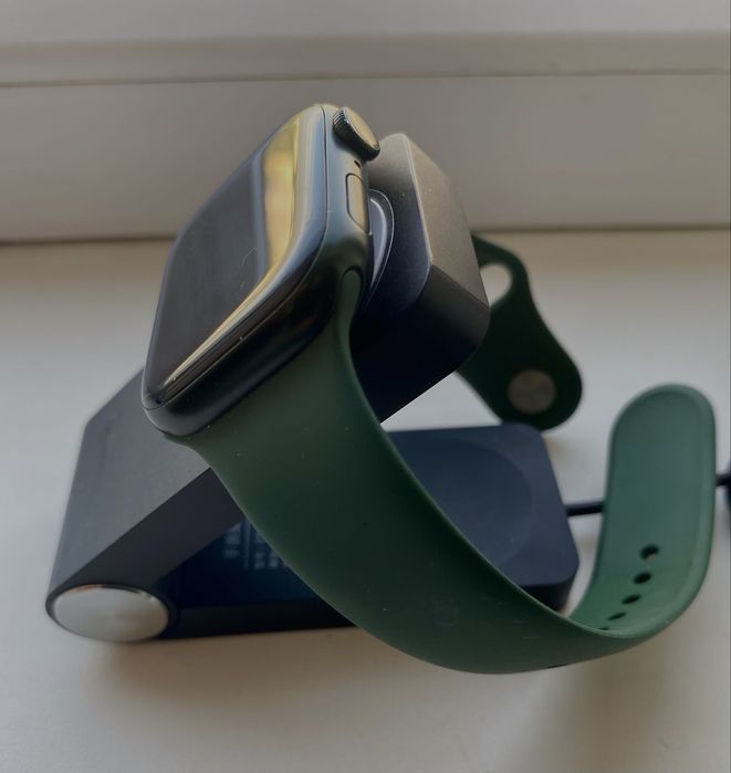 Зарядное устройство Ugreen для Apple Watch