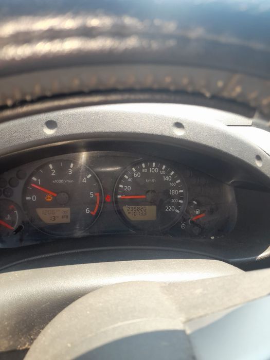 Nissan Navara D40