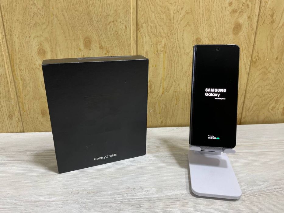 Продам смартфон Samsung Z Fold 5 12/256 Gb