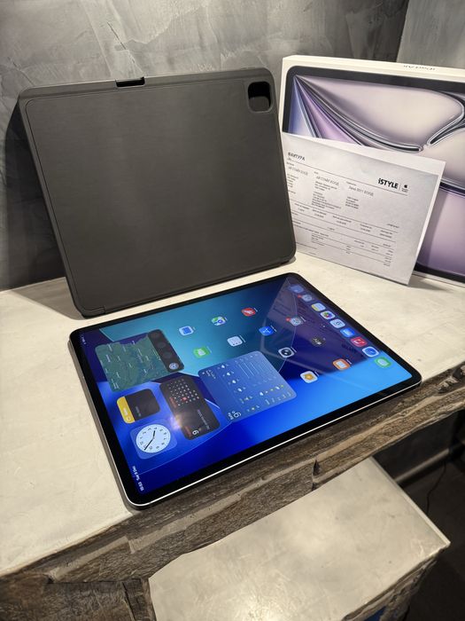 КАТО ЧИСТО НОВ Ipad Air M3 13” Cellurar + Wi-Fi