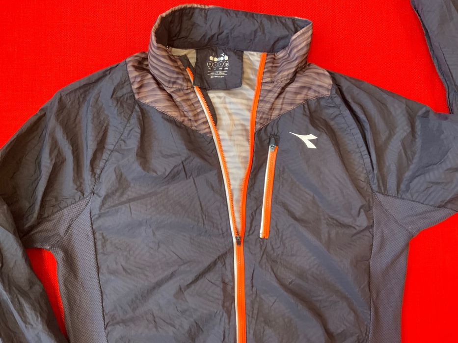 Diadora-оригинално  яке ветровка 52л