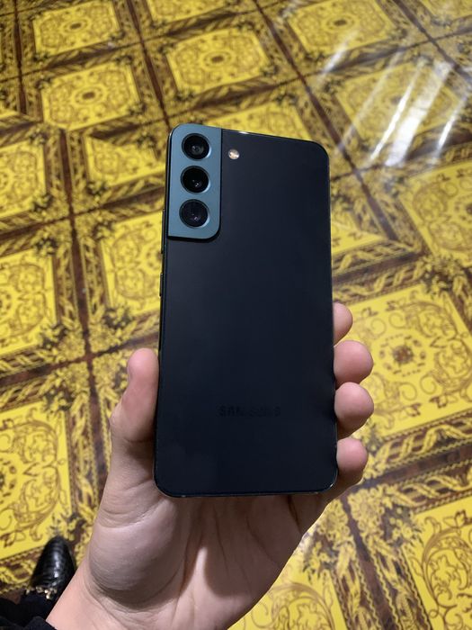 Vand sau schimb samsung s22 green aproape inpecabil