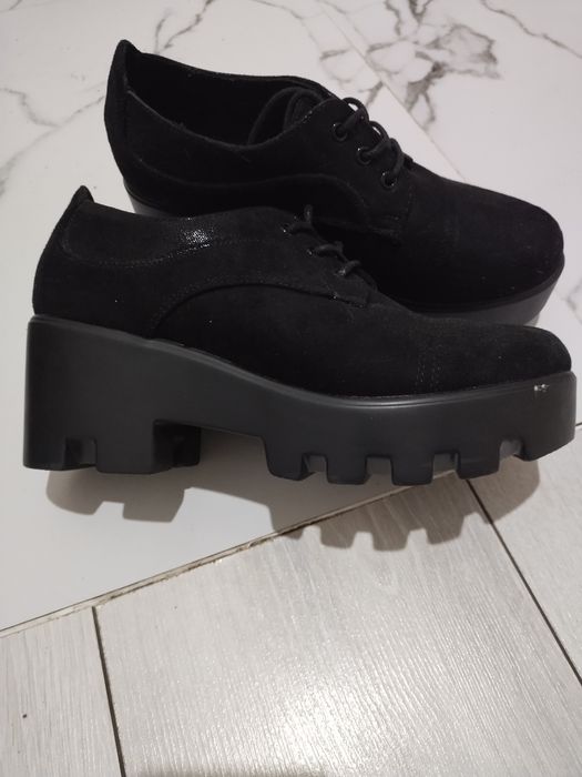 Продам обувь женскую