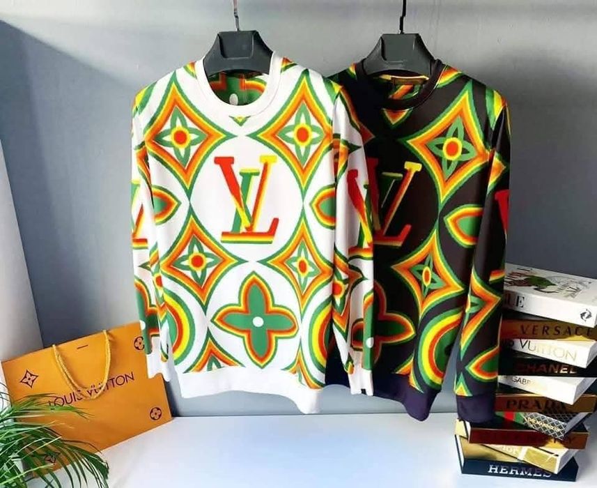 Мъжки блузи различни модели