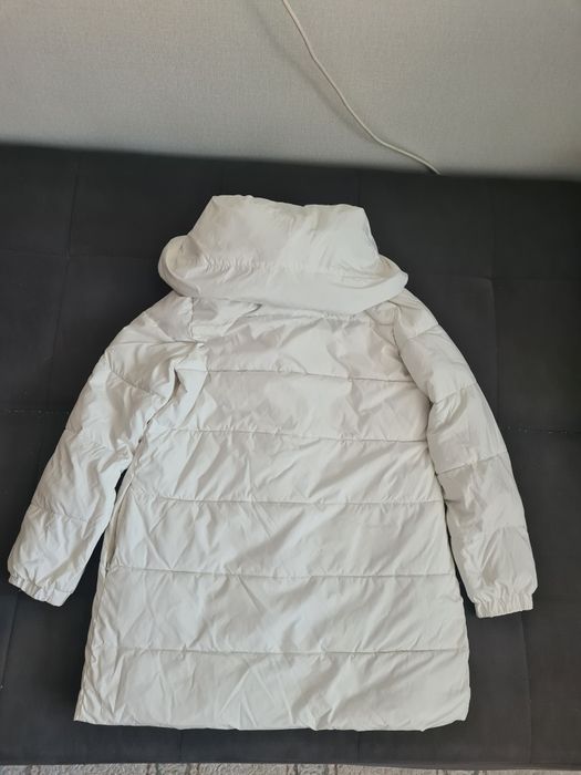 Пуховик сатылады Продам пуховик