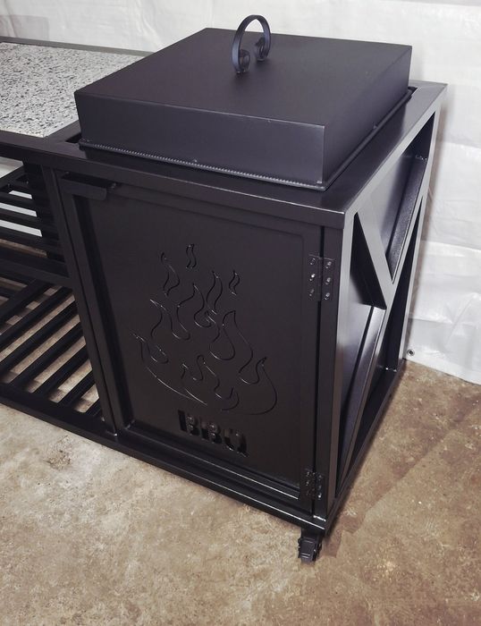 Ansamblu gratar cu arzator pe gaz