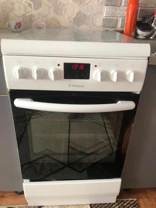 Срочно продам газовую плиту с электродуховкой