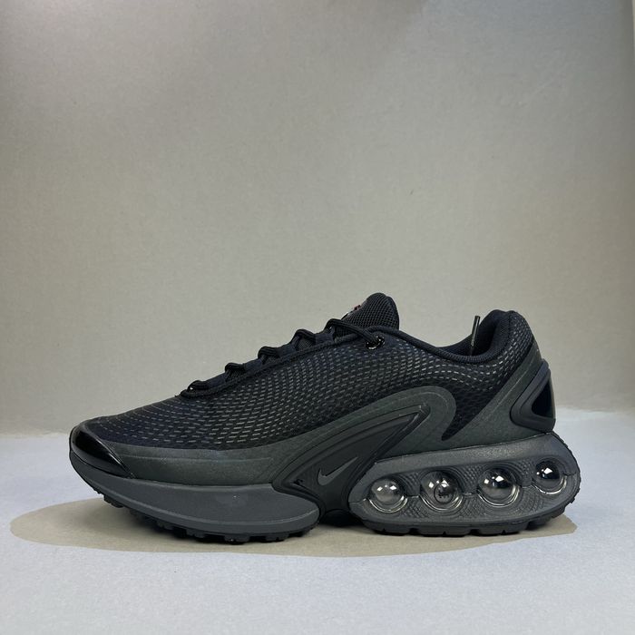 Nike Air Max DN "Triple Black"! НОВИ!