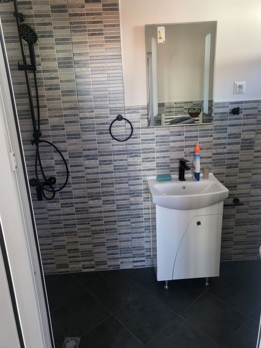 Дава се под наем Тристаен апартамент в Ловеч, Дикисана - 90 кв.м за 346.8 € - Снимка #2