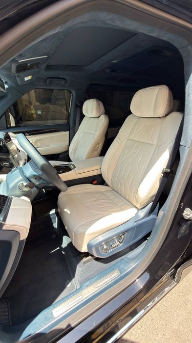 ZEEKR 009 Executive edition электромобиль МПВ 6 местный