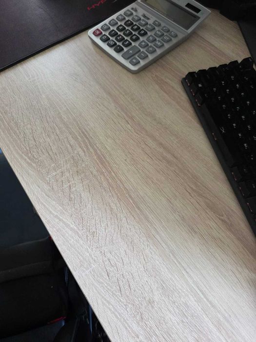 Столы компьютерные с верхней полкой