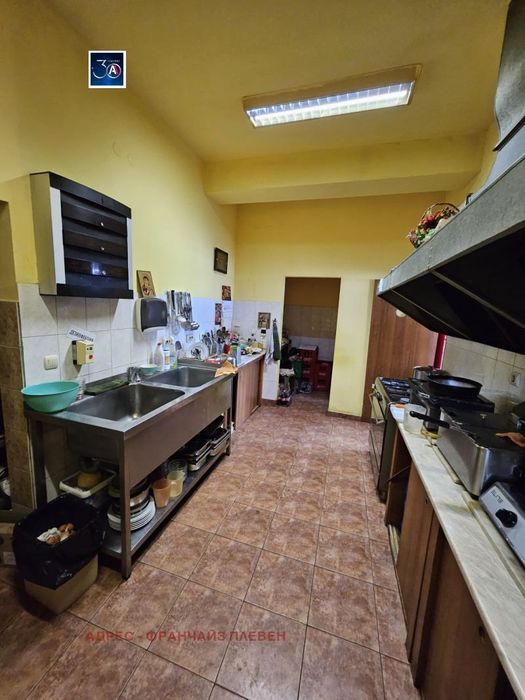 Заведение в Плевен, област-с.Обнова площ 130 цена 250000