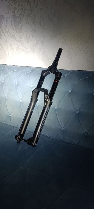 Rock shox zeb 180mm 29