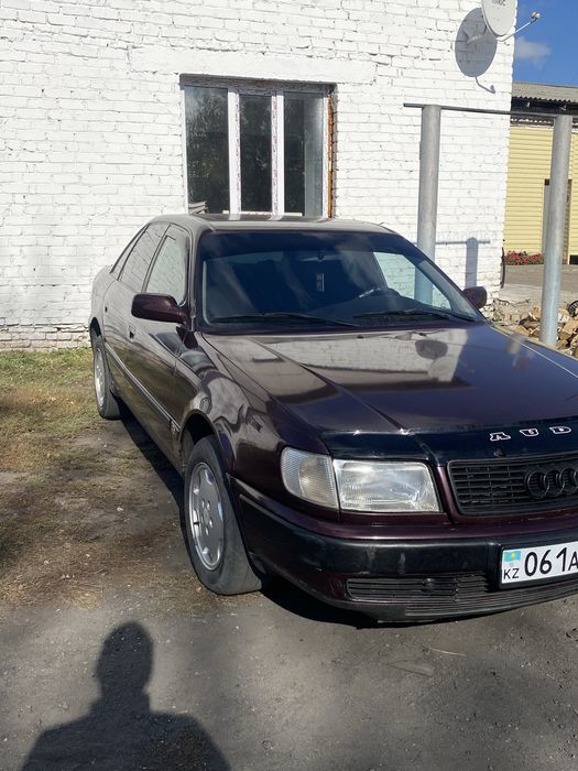 Продам ауди 100 с4 2 литра моно торг