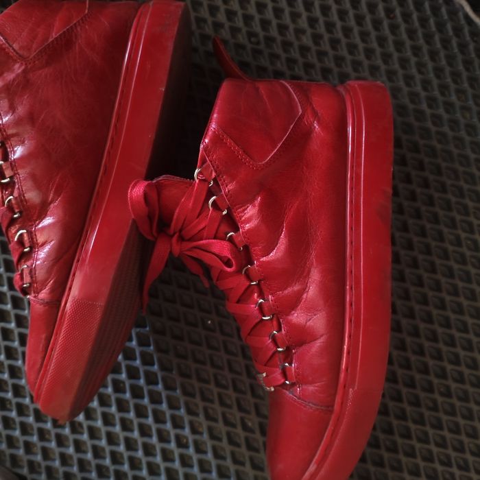 Продам Balenciaga Arena
