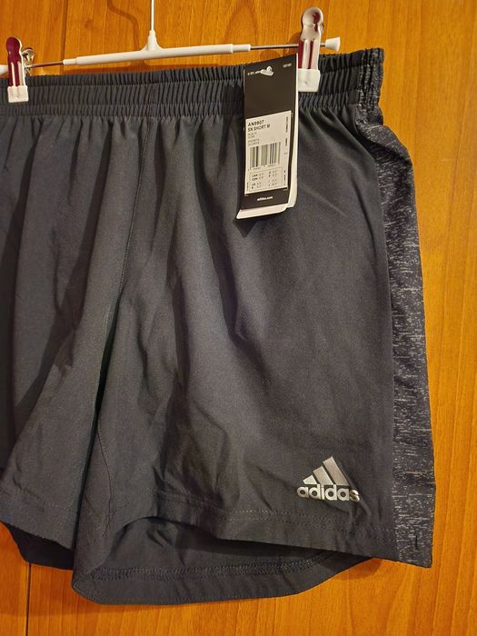 Short Adidas NOI cu eticheta