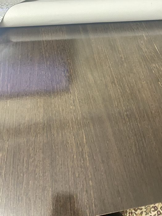 Продам стол для приёма гостей.