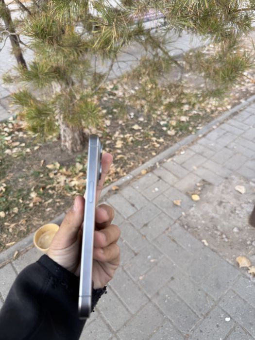 iPhone 15 Pro без ремонта