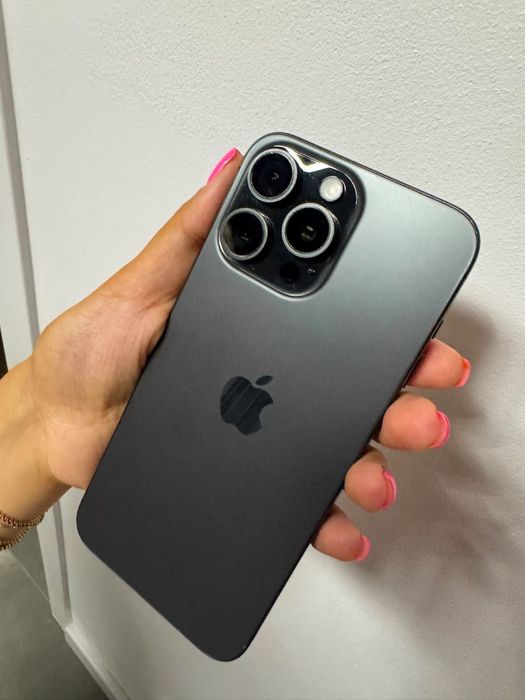 Iphone 16 PRO 128gb cu cartela digitala(are un pixel mort pe ecran)