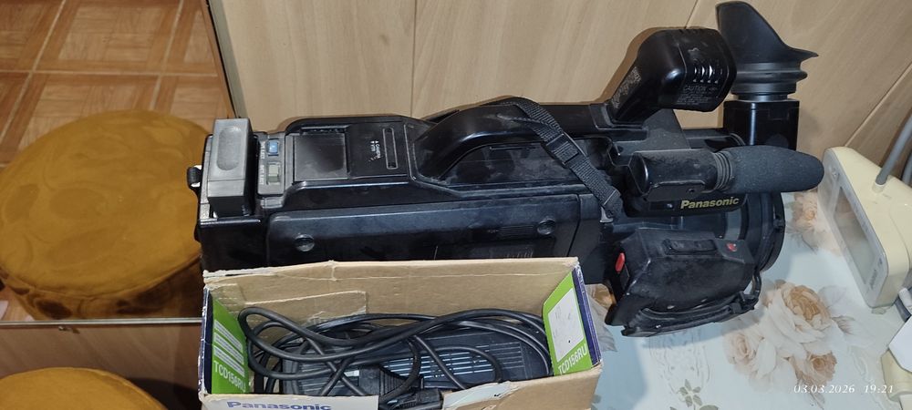 Ретро видеокамера новая