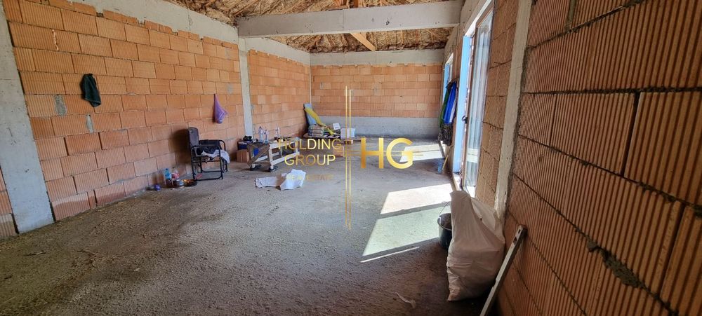 Продава се Къща в с. Звездица, Област Варна - 150 кв.м за 2234 €/кв.м - Снимка #2