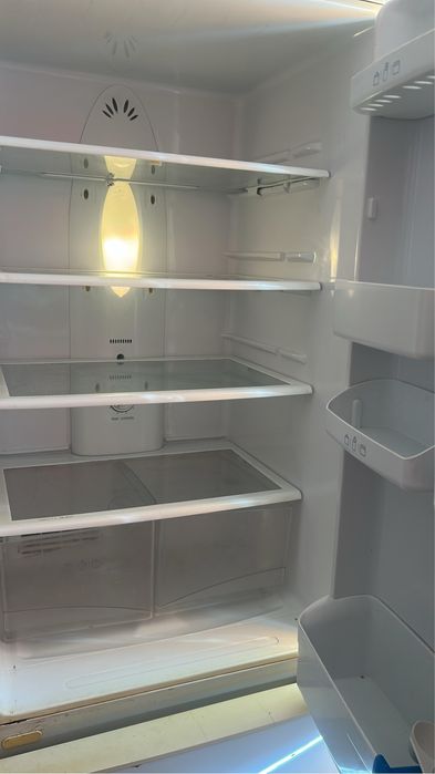 Холодильник сатылады.