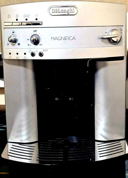 Кафе автомат Делонги Магнифика ESAM