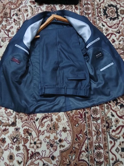 Srochna kastyum shim sotiladi